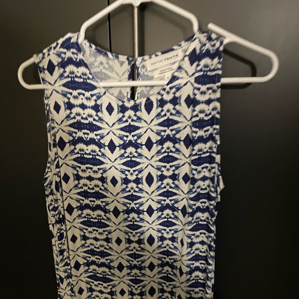 Native Youth shift dress size small Blue and white pattern 100% viscose
